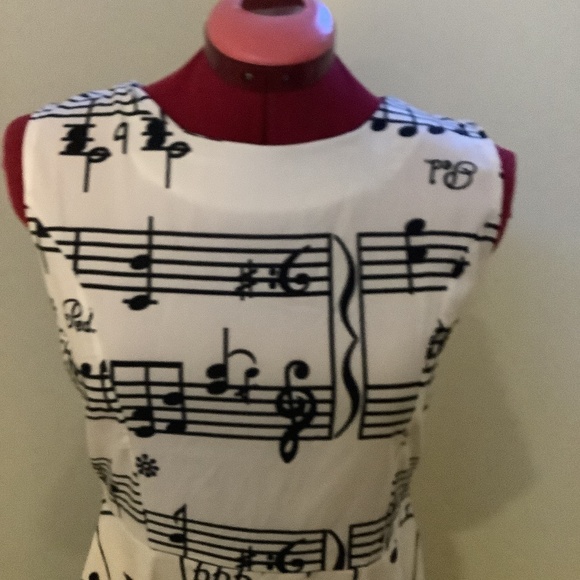 Dress White and Black Music Notes  Music Lovers - Picture 2 of 3